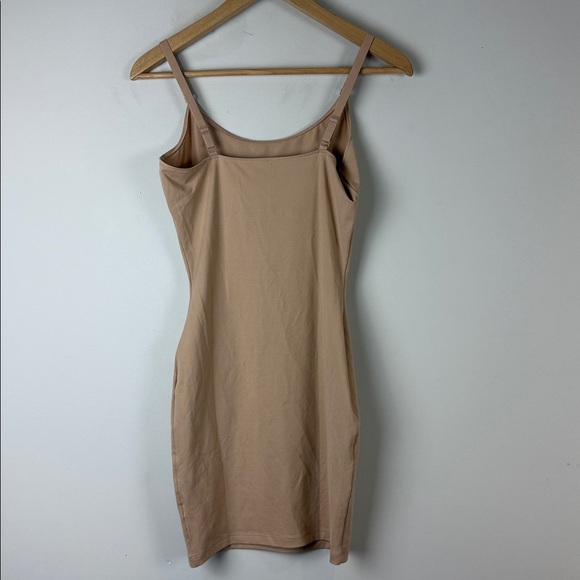 SPANX Hollywood Socialight Cami Full Slip Natural Size Large - Picture 3 of 6